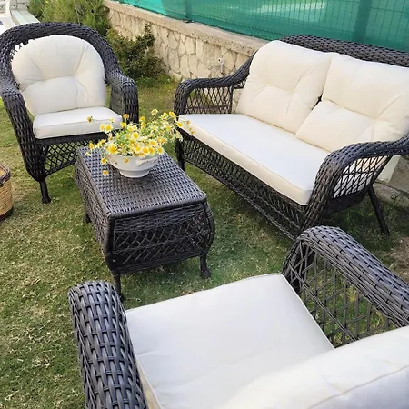 F Celik Villalari Çeşme