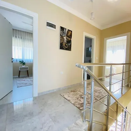 F Celik Villalari فيلة Çeşme