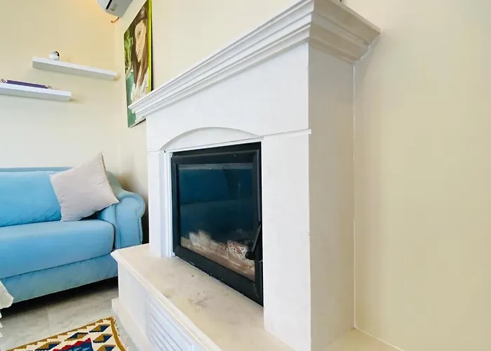 F Celik Villalari Vila