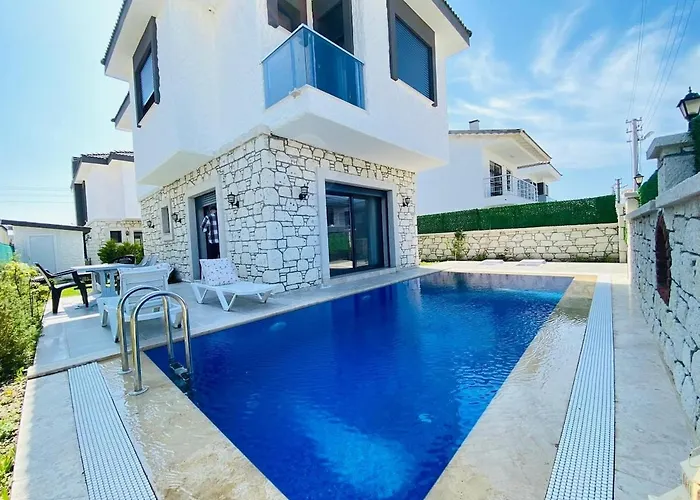 Vila F Celik Villalari Çeşme