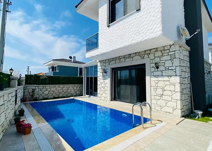 Vila F Celik Villalari