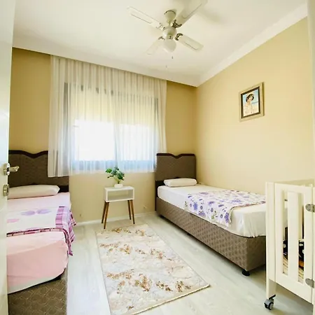 F Celik Villalari Βίλα