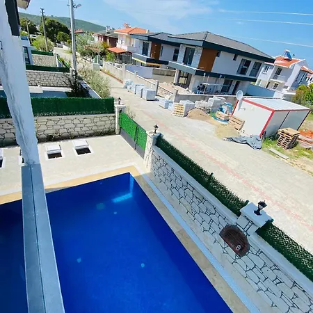 F Celik Villalari Βίλα *